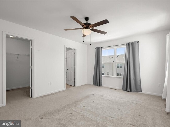 Building Photo - 415 Bodkin St
