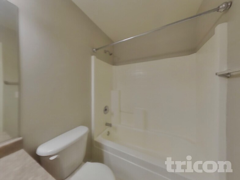 Building Photo - 7711 Mariner Cove Dr