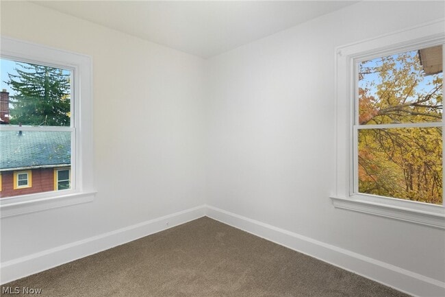 Building Photo - 12808 Beachwood Ave