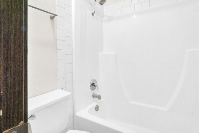 Building Photo - Spacious four bedroom in Prime UTC/UCSD Location! Available immediately!