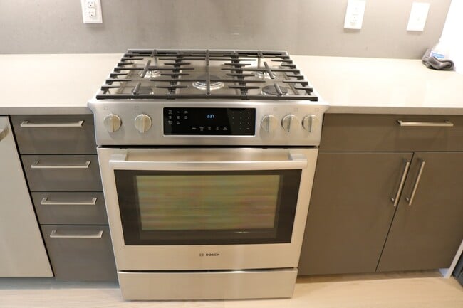 Building Photo - 201 Marin Blvd