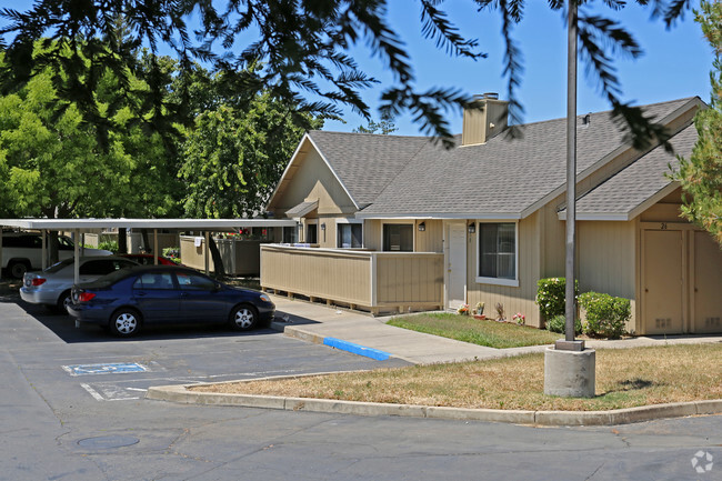 Building Photo - Willow Glen Apartments