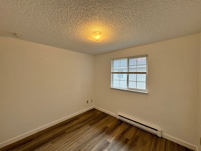 Building Photo - Cute Ground Floor 2 Bed, 1 Bath in Medical...