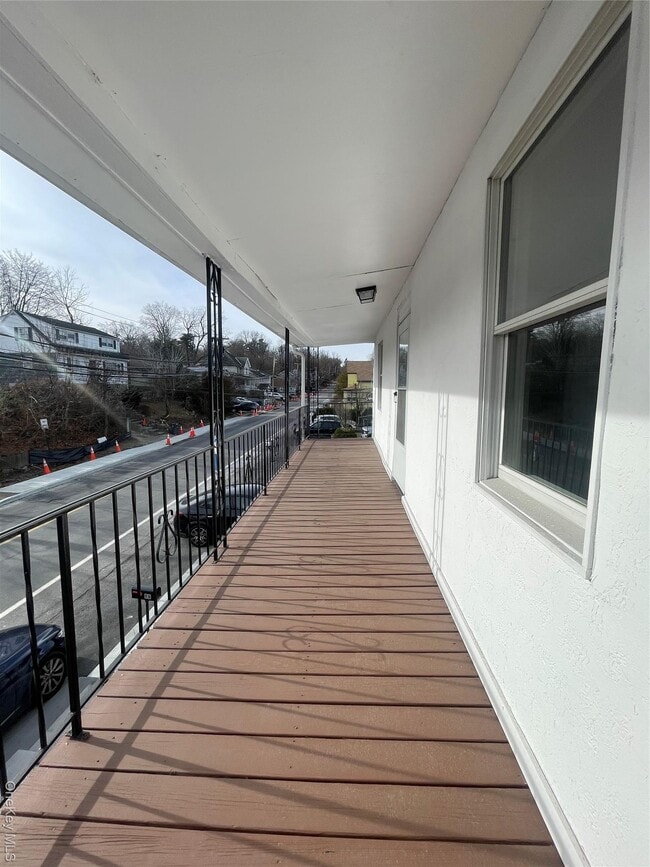 Building Photo - 70 Dobbs Ferry Rd