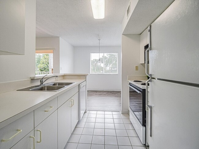 Building Photo - 1670 N 42ND Cir