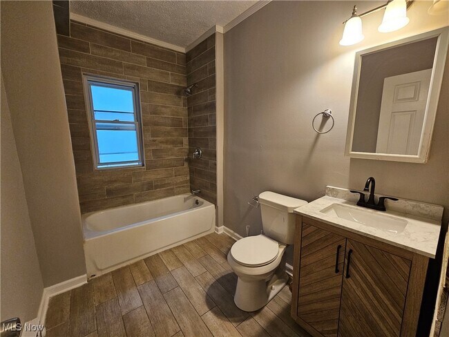 Building Photo - 3234 Euclid Heights Blvd