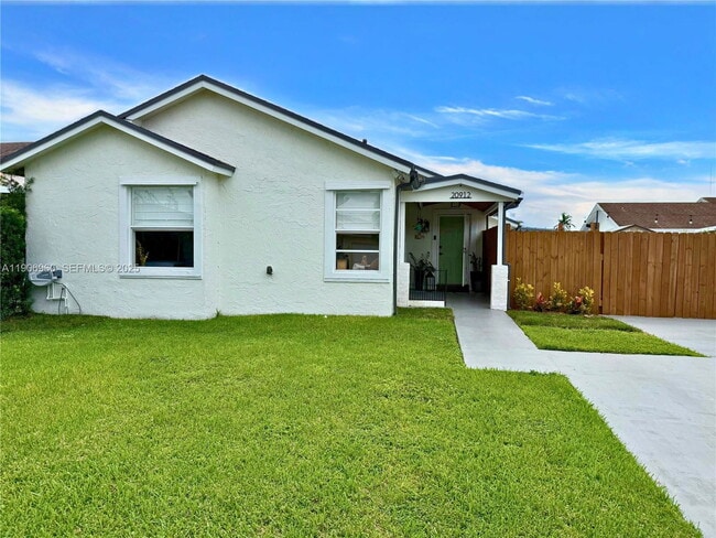 Building Photo - Southwest 125th Avenue Road, Miami, FL 33177 - 3 BR 1.5 BA single-family home