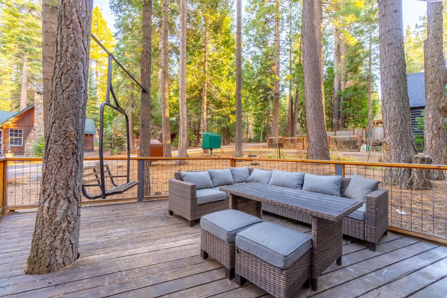 Building Photo - 300 Tomahawk Ave