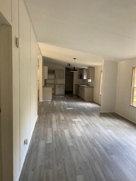 Building Photo - 2477 Earley Farm Rd