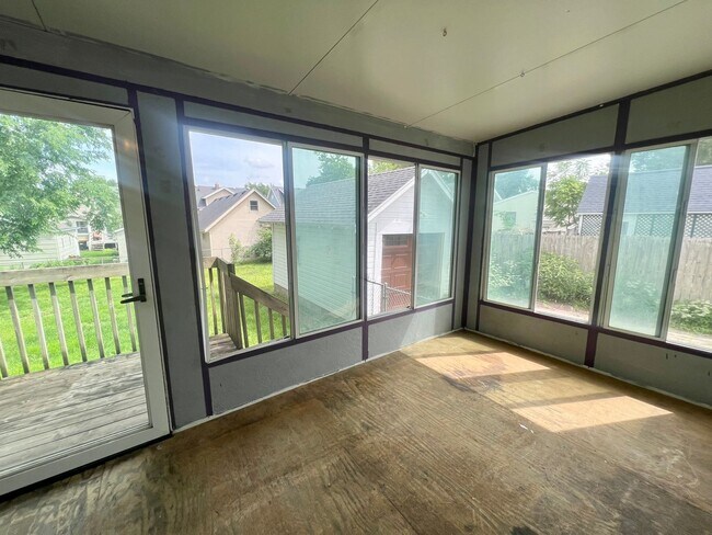 Building Photo - 3 Bedroom, 1 Bathroom Single-Family Home!