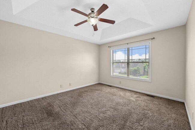 Building Photo - Large home ready for you to call home today!