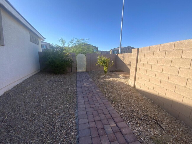 Building Photo - 799 Flowing Meadow Dr