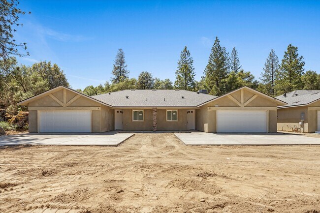 Primary Photo - 40500 Bollinger Pl