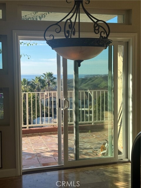 Building Photo - 703 Via Presa