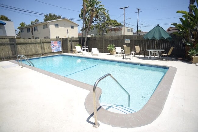 Beach-House-Vibe Swimming Pool - 2636 Kansas Ave