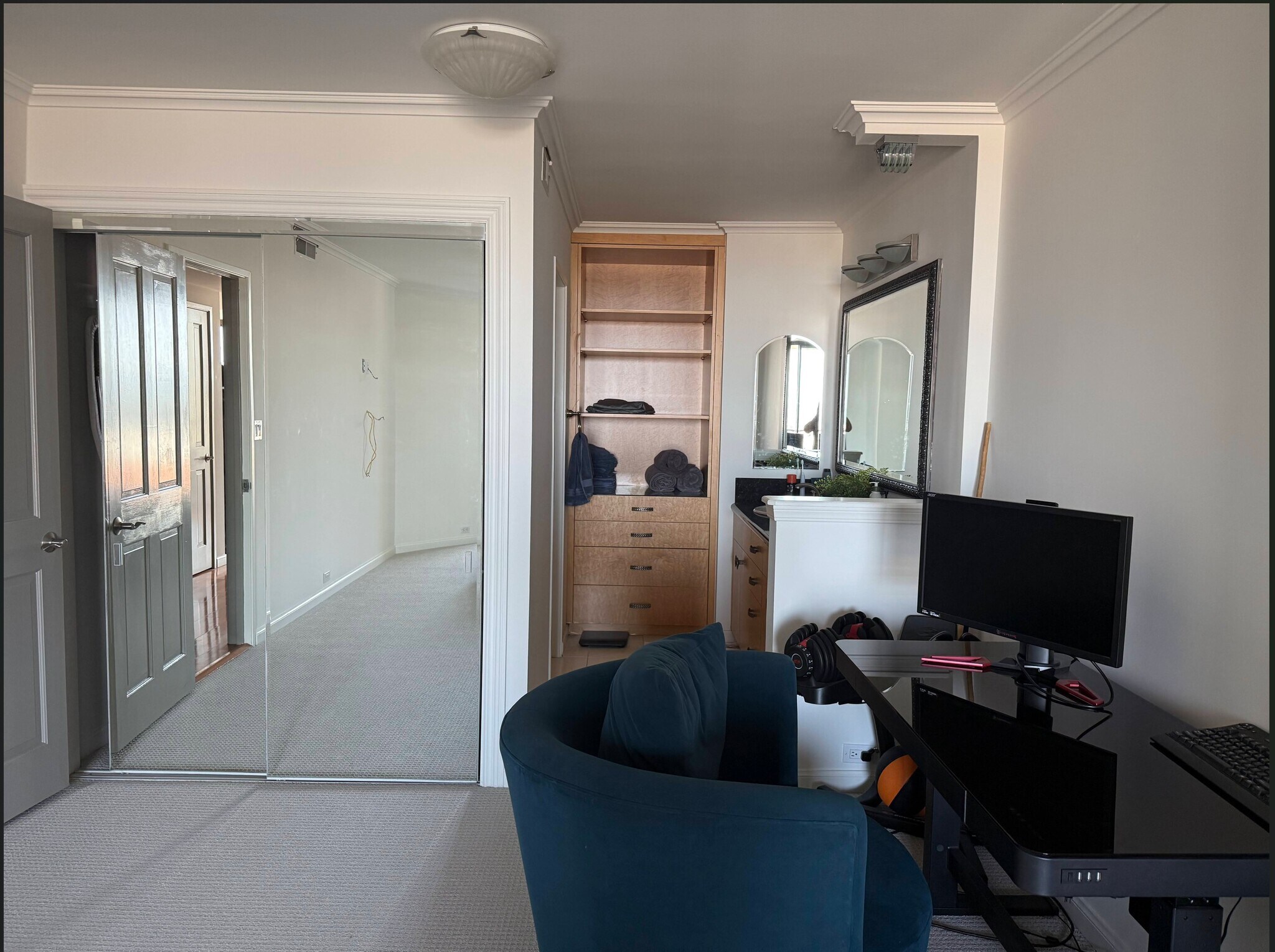 Building Photo - 150 Lombard St