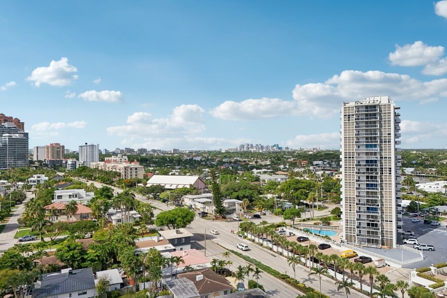 Building Photo - 2701 N Ocean Blvd