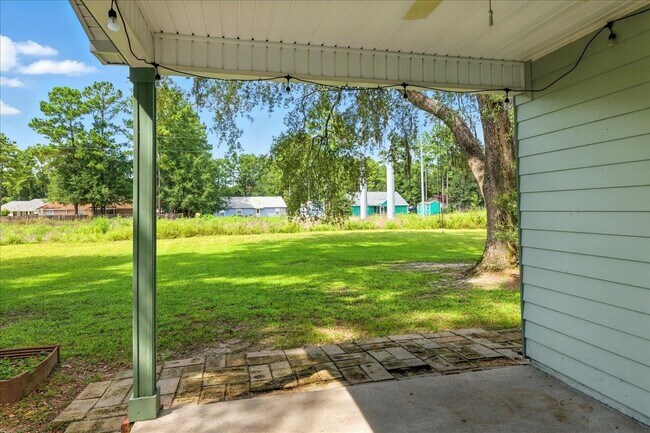 Building Photo - 4 Swift Pass