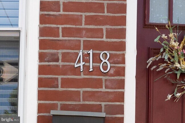 Building Photo - 418 Harlan St