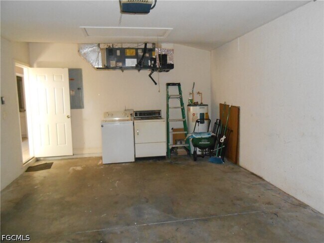 Building Photo - 4507 20th St SW