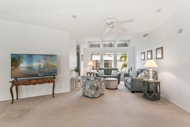 Building Photo - 8913 SW Chevy Cir