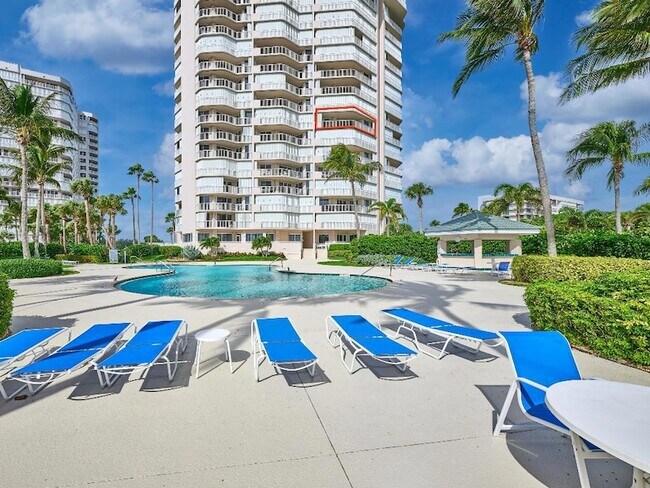 Building Photo - 5051 N Hwy A1A