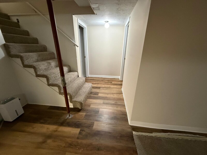 Building Photo - 555 Kirkwood Dr