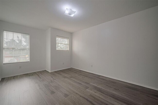 Building Photo - 6814 Shallow River Ct