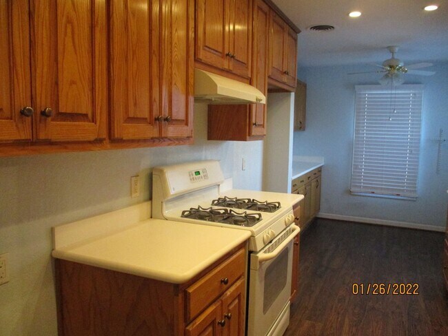Building Photo - 4300 Mackey Dr