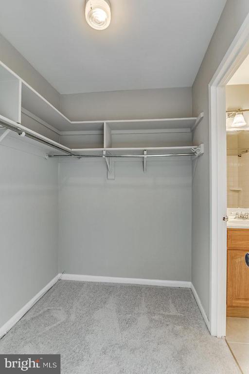 Building Photo - 7301 Larrup Ct