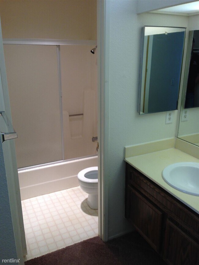 Building Photo - 1526 Granite Hills Dr