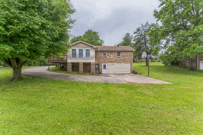 Building Photo - 2265 Wildwood Dr