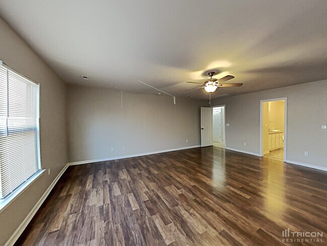 Building Photo - 7219 William Reynolds Dr