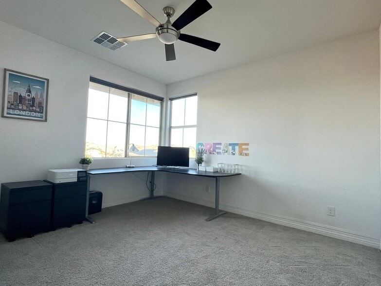 Building Photo - 3649 E Pinto Dr