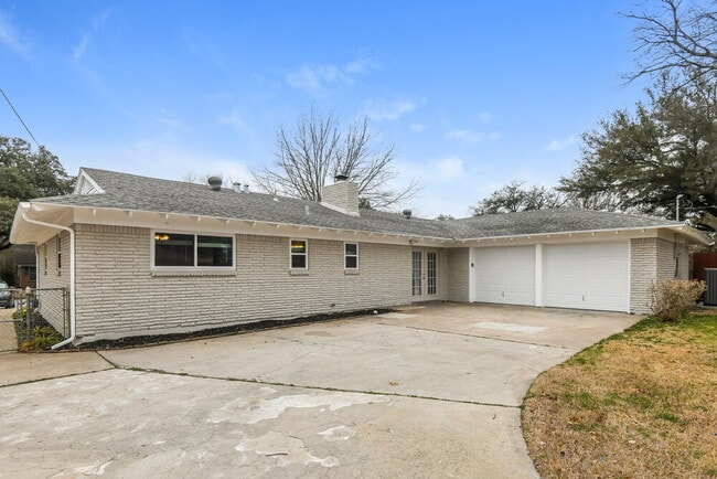 Building Photo - 3556 Wosley Dr