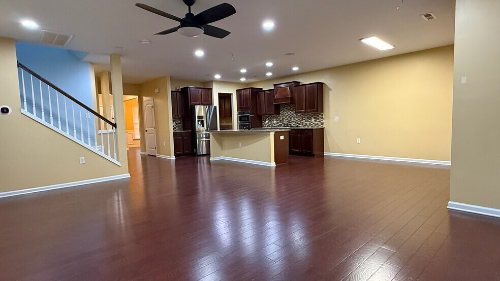 Living Room - 2101 Chipley Dr