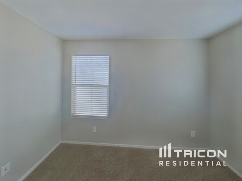 Building Photo - 4804 W Leodra Ln