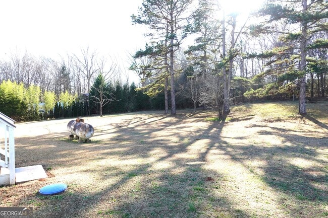 Building Photo - 1333 Holliday Dr