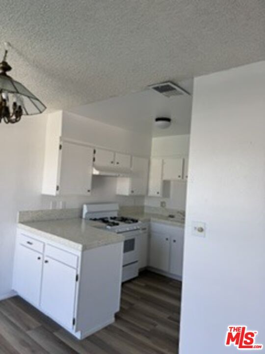 Building Photo - 74430 Driftwood Dr