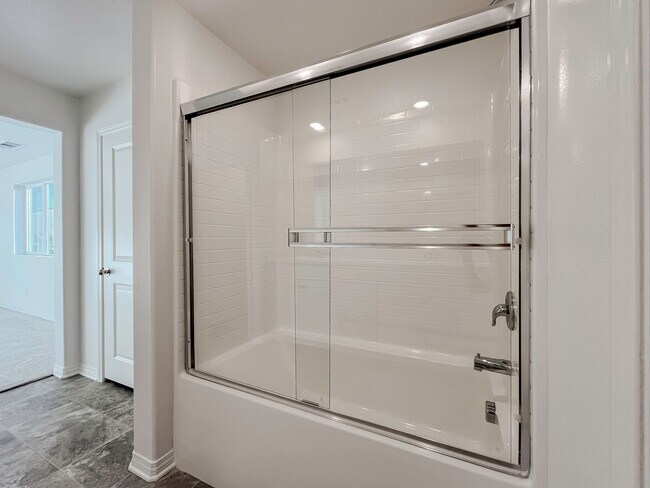 Building Photo - NEWER CONSTRUCTION ~SOLAR~ 3 BED 3 BATH BE...