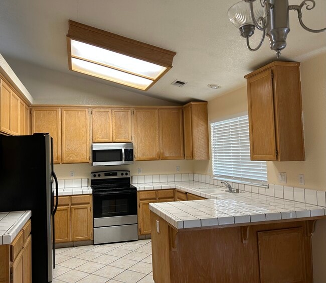 Building Photo - 1502 Barnum Ct