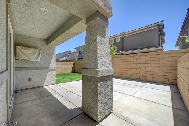 Building Photo - 185 Lilt Ave