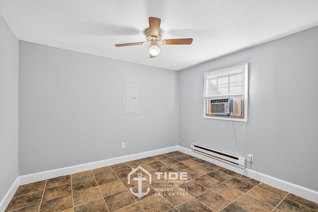 Building Photo - 2205 Russelldale Ave