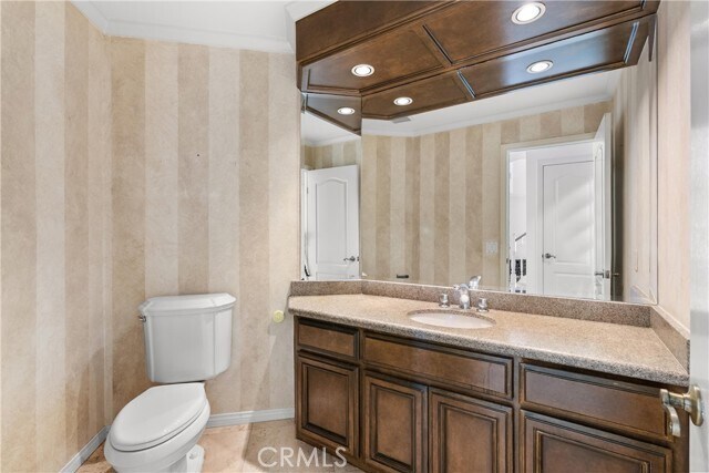 Building Photo - 6121 Greenbrier Dr
