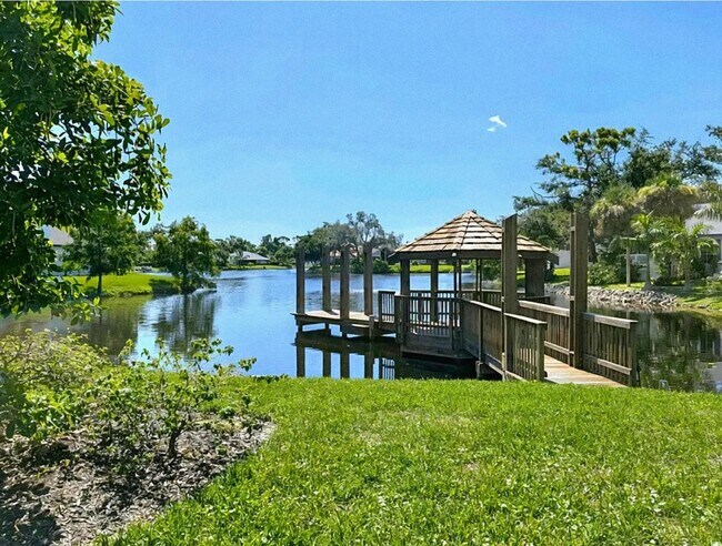 Building Photo - McGregor Woods  Community with Natural Surrounding Charm. Close to Sanibel.