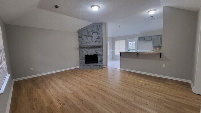 Building Photo - 6903 Gallop Dr