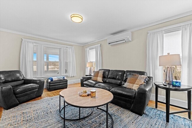 Building Photo - 6 Davis Way