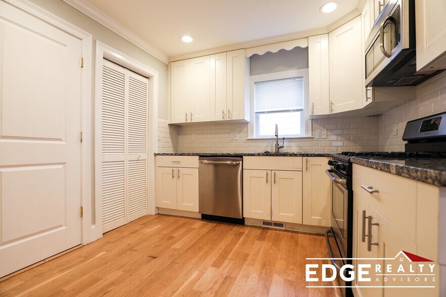 Building Photo - 111 Highland Ave