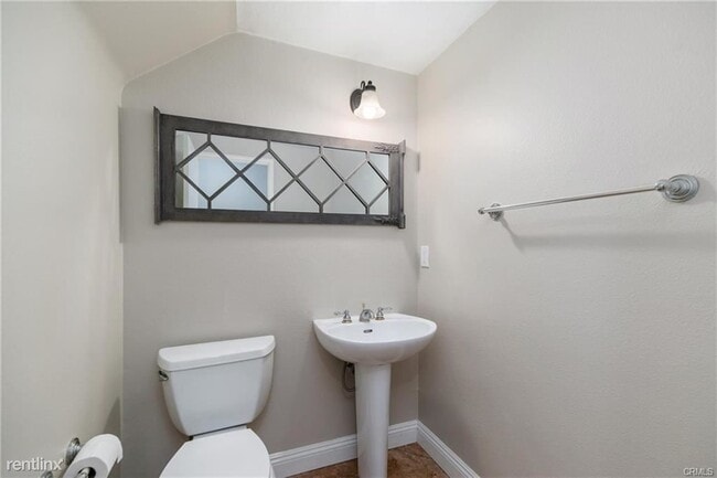 Building Photo - 3 br, 2.5 bath House - 129 Sklar St # 34