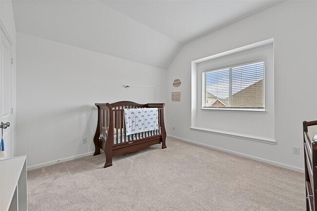 Building Photo - 805 Westwood Dr